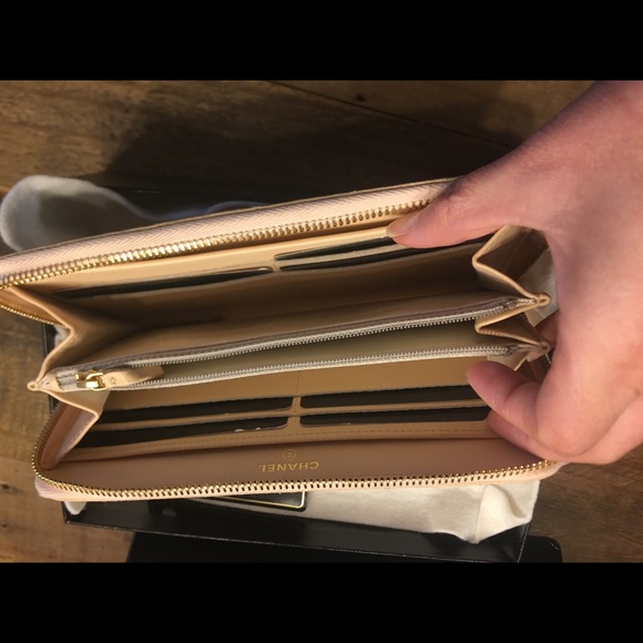 $1.100 - Picture 3 of 4